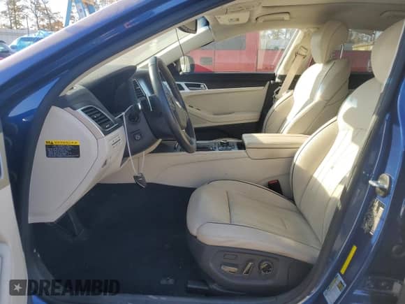 2015 Hyundai Genesis 3.8L z VIN KMHGN4JE1FU099961, wystawiony jako Copart lot #77878174 z przebiegiem 36 460 mil mil oraz Szkoda całkowita • Salvage title. Historia ofert i sprzedaży dostępna na DreamBid. Obrazek 7.