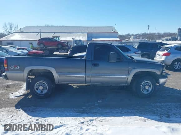 2000 Chevrolet Silverado 2500 с VIN 1GCGK24UXYE337355, выставлен на аукционе IAAI как лот 41631115 с пробегом 134 216 миль миль и . История ставок и продаж доступна на DreamBid. Изображение 13.