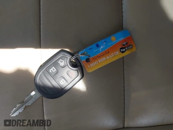 ✅ 2010 Ford Escape Limited • VIN: 1FMCU0E74AKA03606 • Lot: 42491206. Listed on IAAI with 106,749 mi. Free auction sales archive from the USA and detailed vehicle history report at DreamBid. Image 11.