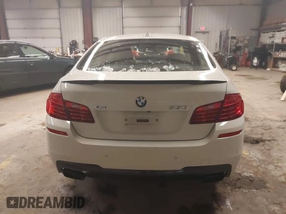 ✅ 2014 BMW 5 Series 550i xDrive • VIN: WBAKP9C57EDZ35030 • Lot: 41622590. Listed on IAAI with 100,512 mi. Free auction sales archive from the USA and detailed vehicle history report at DreamBid. Image 16.