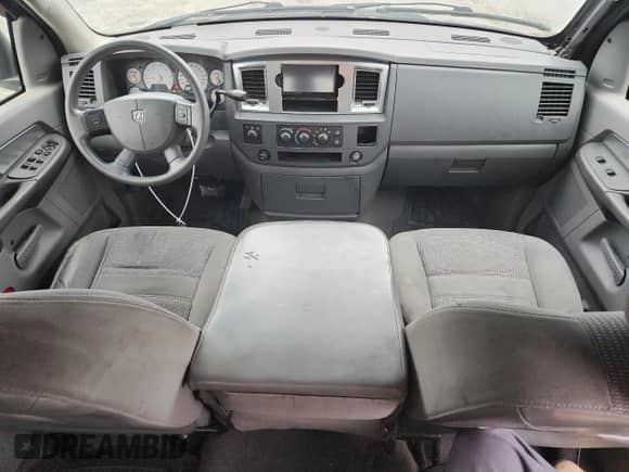 2007 Dodge 1500 SLT с VIN 1D7HU18P57S140676, выставлен на аукционе Copart как лот 90434685 с пробегом 243 161 миль миль и Чистый • Clean title. История ставок и продаж доступна на DreamBid. Изображение 8.