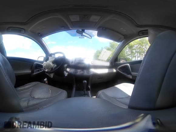 ✅ 2008 Toyota RAV4 Limited • VIN: JTMZK31V986012623 • Lot: 42368933. Listed on IAAI with 220,429 mi. Free auction sales archive from the USA and detailed vehicle history report at DreamBid. Image 18.