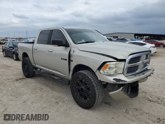 2009 Dodge 1500 SLT с VIN 1D3HB13T09J507021, выставлен на аукционе Copart как лот 79198684 с пробегом 167 889 миль миль и Списание • Salvage title. История ставок и продаж доступна на DreamBid. Изображение 4.