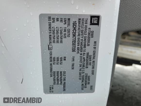 ✅ 2007 Chevrolet Silverado 2500HD Work Truck • VIN: 1GCHC29K77E587336 • Лот: 71657525. Опубликован ранее на Copart с пробегом 236 018 миль. Бесплатный доступ к архиву аукционных продаж из США и подробный отчёт об истории автомобиля на DreamBid. Изображение 13.