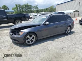 ✅ 2007 BMW 3 Series 328xi • VIN: WBAVT73557FZ36634 • Lot: 61714355. Wystawiony na Copart z przebiegiem 141 948 mil. Bezpłatny archiwum sprzedaży aukcyjnych z USA i szczegółowy raport historii pojazdu na DreamBid. Zdjęcie 1.