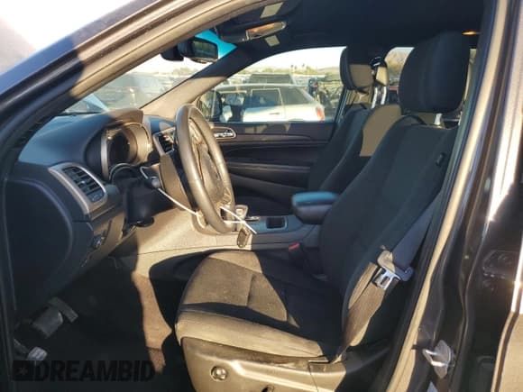 ✅ 2015 Jeep Grand Cherokee Laredo • VIN: 1C4RJEAG6FC185028 • Lot: 91710005. Wystawiony na Copart z przebiegiem 174 899 mil. Bezpłatny archiwum sprzedaży aukcyjnych z USA i szczegółowy raport historii pojazdu na DreamBid. Zdjęcie 7.