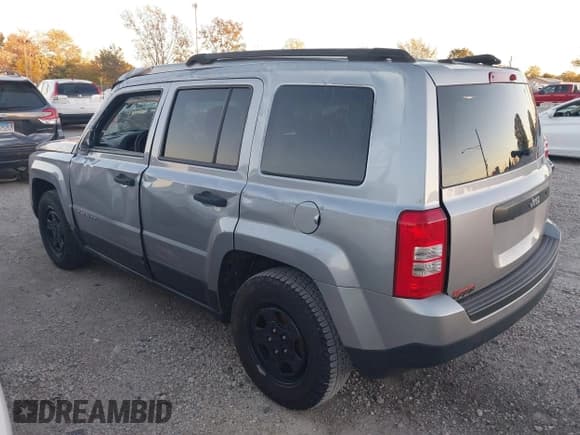 ✅ 2017 Jeep Patriot Sport • VIN: 1C4NJPBA0HD134433 • Lot: 43614694. Listed on IAAI with 98,136 mi. Free auction sales archive from the USA and detailed vehicle history report at DreamBid. Image 3.