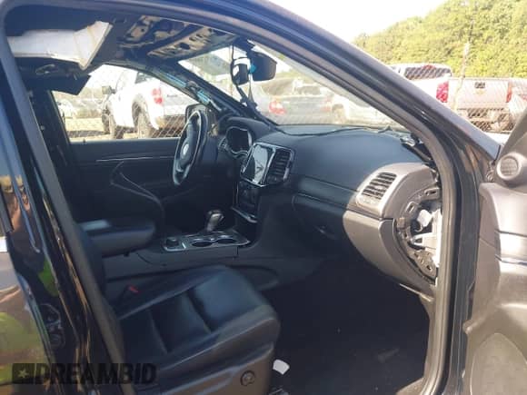 2021 Jeep Grand Cherokee 80th Anniversary с VIN 1C4RJFBG3MC737327, выставлен на аукционе IAAI как лот 43173897 с пробегом 64 217 миль миль и . История ставок и продаж доступна на DreamBid. Изображение 5.