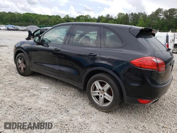 ✅ 2014 Porsche Cayenne S • VIN: WP1AB2A29ELA56078 • Lot: 54315175. Listed on Copart with 172,821 mi. Free auction sales archive from the USA and detailed vehicle history report at DreamBid. Image 2.