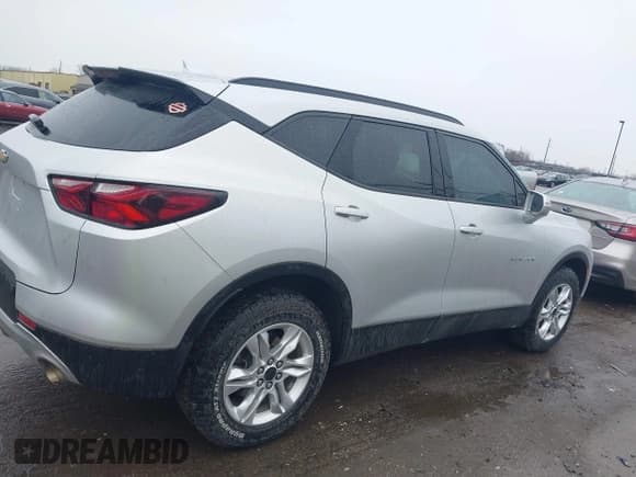 ✅ 2020 Chevrolet Blazer LT • VIN: 3GNKBCRS9LS637711 • Lot: 41720984. Listed on IAAI with 51,441 mi. Free auction sales archive from the USA and detailed vehicle history report at DreamBid. Image 13.