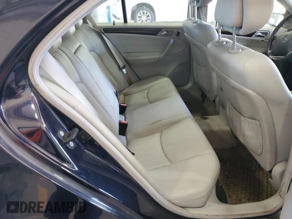 ✅ 2006 Mercedes-Benz C 280 Luxury • VIN: WDBRF92H56F752679 • Lot: 84962795. Wystawiony na Copart z przebiegiem 174 441 mil. Bezpłatny archiwum sprzedaży aukcyjnych z USA i szczegółowy raport historii pojazdu na DreamBid. Zdjęcie 10.