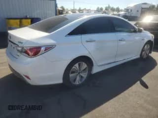 ✅ 2015 Hyundai Sonata • VIN: KMHEC4A49FA121419 • Лот: 84250425. Опубликован ранее на Copart с пробегом 100 743 миль. Бесплатный доступ к архиву аукционных продаж из США и подробный отчёт об истории автомобиля на DreamBid. Изображение 3.