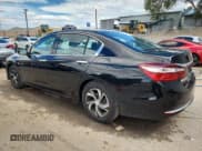 ✅ 2017 Honda Accord LX • VIN: 1HGCR2F32HA256213 • Лот: 81429805. Опубликован ранее на Copart с пробегом 78 811 миль. Бесплатный доступ к архиву аукционных продаж из США и подробный отчёт об истории автомобиля на DreamBid. Изображение 2.