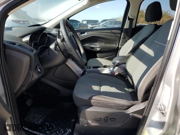 ✅ 2014 Ford Escape SE • VIN: 1FMCU0GX9EUC09480 • Lot: 48219415. Wystawiony na Copart z przebiegiem 91 952 mil. Bezpłatny archiwum sprzedaży aukcyjnych z USA i szczegółowy raport historii pojazdu na DreamBid. Zdjęcie 7.