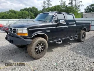 ✅ 1997 Ford F-250 • VIN: 1FTHW26FXVEB79196 • Lot: 55773955. Wystawiony na Copart z przebiegiem 385 669 mil. Bezpłatny archiwum sprzedaży aukcyjnych z USA i szczegółowy raport historii pojazdu na DreamBid. Zdjęcie 1.