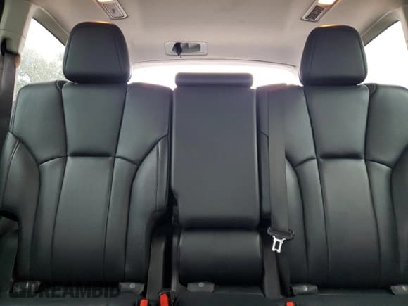 ✅ 2021 Subaru Ascent Limited • VIN: 4S4WMAJD3M3441174 • Lot: 81022285. Wystawiony na Copart z przebiegiem 61 500 mil. Bezpłatny archiwum sprzedaży aukcyjnych z USA i szczegółowy raport historii pojazdu na DreamBid. Zdjęcie 10.