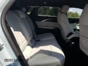 ✅ 2024 Cadillac LYRIQ Luxury • VIN: 1GYKPPRK5RZ129775 • Лот: 71806024. Опубликован ранее на Copart с пробегом 1 922 миль. Бесплатный доступ к архиву аукционных продаж из США и подробный отчёт об истории автомобиля на DreamBid. Изображение 11.