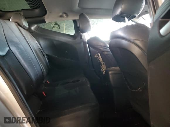 ✅ 2013 Hyundai Veloster Turbo • VIN: KMHTC6AE8DU128806 • Лот: 85940724. Опубликован ранее на Copart с пробегом 155 350 миль. Бесплатный доступ к архиву аукционных продаж из США и подробный отчёт об истории автомобиля на DreamBid. Изображение 10.