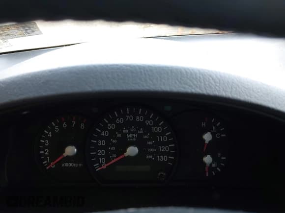 ✅ 2003 Kia Sorento LX • VIN: KNDJD733935052158 • Lot: 42196763. Listed on IAAI with Not provided. Free auction sales archive from the USA and detailed vehicle history report at DreamBid. Image 7.