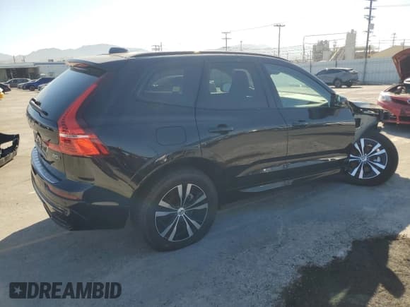 ✅ 2024 Volvo XC60 Core Dark Theme • VIN: YV4L12RK8R1918190 • Лот: 53158985. Опубликован ранее на Copart с пробегом 19 955 миль. Бесплатный доступ к архиву аукционных продаж из США и подробный отчёт об истории автомобиля на DreamBid. Изображение 3.