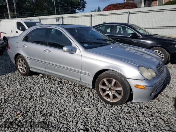✅ 2007 Mercedes-Benz C 280 Luxury • VIN: WDBRF92H47F881174 • Lot: 87045805. Listed on Copart with 169,158 mi. Free auction sales archive from the USA and detailed vehicle history report at DreamBid. Image 4.