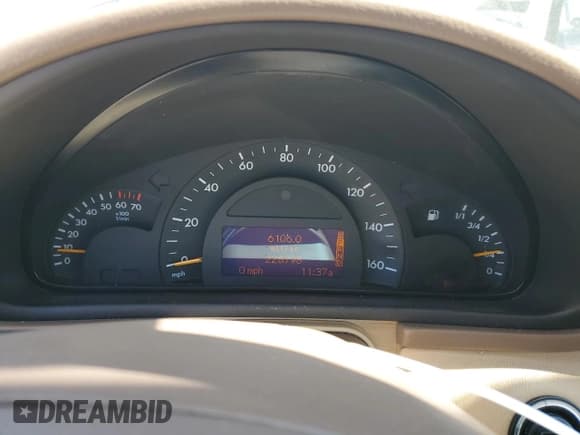 ✅ 2003 Mercedes-Benz C 320 • VIN: WDBRF84J83F365615 • Lot: 62419505. Wystawiony na Copart z przebiegiem 228 798 mil. Bezpłatny archiwum sprzedaży aukcyjnych z USA i szczegółowy raport historii pojazdu na DreamBid. Zdjęcie 9.