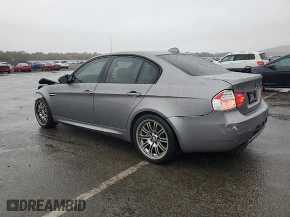 ✅ 2011 BMW M3 • VIN: WBSPM9C53BE202618 • Лот: 90895875. Опубликован ранее на Copart с пробегом 136 733 миль. Бесплатный доступ к архиву аукционных продаж из США и подробный отчёт об истории автомобиля на DreamBid. Изображение 2.