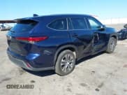 ✅ 2021 Toyota Highlander XLE • VIN: 5TDGZRAH2MS514366 • Lot: 43440513. Listed on IAAI with 74,096 mi. Free auction sales archive from the USA and detailed vehicle history report at DreamBid. Image 4.