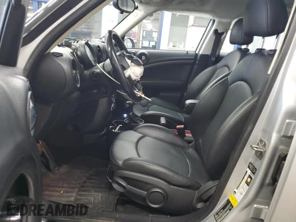 ✅ 2013 MINI Countryman S • VIN: WMWZC3C51DWP22214 • Lot: 93966435. Listed on Copart with 125,664 mi. Free auction sales archive from the USA and detailed vehicle history report at DreamBid. Image 7.