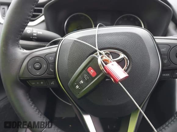 ✅ 2022 Toyota RAV4 Hybrid XLE • VIN: 4T3RWRFV4NU059049 • Lot: 43574599. Wystawiony na IAAI z przebiegiem 48 221 mil. Bezpłatny archiwum sprzedaży aukcyjnych z USA i szczegółowy raport historii pojazdu na DreamBid. Zdjęcie 11.