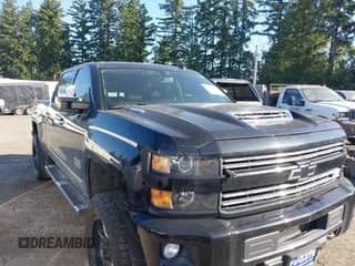 2018 Chevrolet Silverado 2500HD LTZ с VIN 1GC1KWEY7JF155269, выставлен на аукционе IAAI как лот 42770351 с пробегом 71 396 миль миль и . История ставок и продаж доступна на DreamBid. Изображение 1.