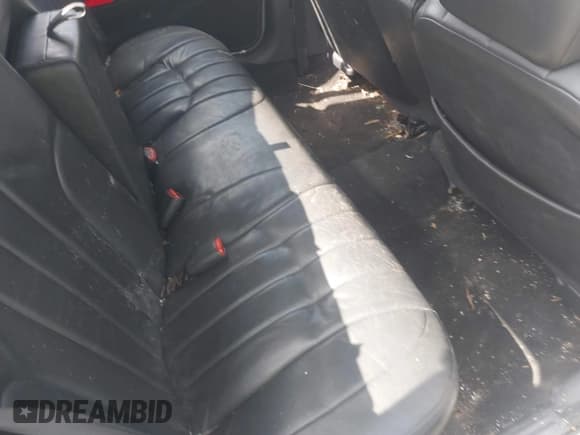 ✅ 2002 Chrysler Concorde LXi • VIN: 2C3HD36M02H180232 • Lot: 43400367. Listed on IAAI with 90,430 mi. Free auction sales archive from the USA and detailed vehicle history report at DreamBid. Image 8.