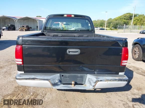 ✅ 2002 Dodge Dakota SLT • VIN: 1B7HL48X82S603451 • Лот: 43524640. Опубликован ранее на IAAI с пробегом 176 199 миль. Бесплатный доступ к архиву аукционных продаж из США и подробный отчёт об истории автомобиля на DreamBid. Изображение 16.