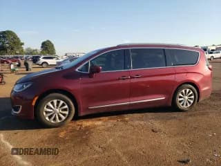 ✅ 2018 Chrysler Pacifica Touring L Plus • VIN: 2C4RC1EG1JR193227 • Lot: 86887715. Wystawiony na Copart z przebiegiem 154 104 mil. Bezpłatny archiwum sprzedaży aukcyjnych z USA i szczegółowy raport historii pojazdu na DreamBid. Zdjęcie 1.