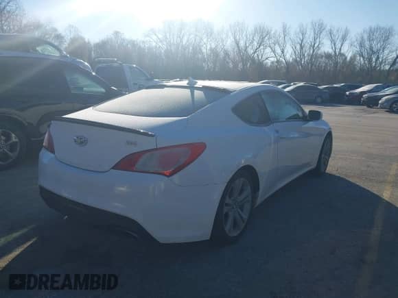 ✅ 2012 Hyundai Genesis Coupe 2.0T • VIN: KMHHT6KD0CU078364 • Лот: 40959050. Размещён на IAAI с пробегом 166 280 миль миль. Получите бесплатный доступ к архиву аукционных продаж из США и посмотрите подробный отчёт об истории автомобиля на DreamBid. Изображение 4.