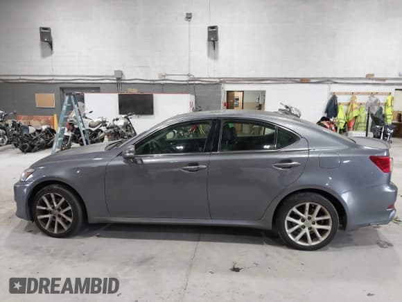 ✅ 2012 Lexus IS 250 • VIN: JTHCF5C2XC5058886 • Лот: 42902665. Опубликован ранее на IAAI с пробегом 173 962 миль. Бесплатный доступ к архиву аукционных продаж из США и подробный отчёт об истории автомобиля на DreamBid. Изображение 14.