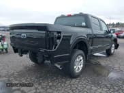 ✅ 2022 Ford F-150 • VIN: 1FTFW1P80NKE97802 • Lot: 41622364. Wystawiony na IAAI z przebiegiem Nie podano. Bezpłatny archiwum sprzedaży aukcyjnych z USA i szczegółowy raport historii pojazdu na DreamBid. Zdjęcie 4.