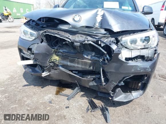 ✅ 2021 BMW X4 xDrive30i • VIN: 5UX2V1C02M9G88260 • Lot: 41991270. Listed on IAAI with 48,817 mi. Free auction sales archive from the USA and detailed vehicle history report at DreamBid. Image 6.