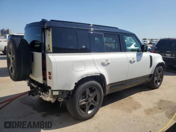 ✅ 2024 Land Rover Defender X-Dynamic SE • VIN: SALE27EUXR2289502 • Lot: 51872275. Listed on Copart with 7,556 mi. Free auction sales archive from the USA and detailed vehicle history report at DreamBid. Image 3.