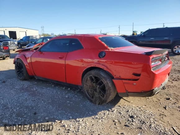 ✅ 2019 Dodge Challenger R/T Scat Pack Widebody • VIN: 2C3CDZFJ3KH694658 • Lot: 81428584. Wystawiony na Copart z przebiegiem Nie podano. Bezpłatny archiwum sprzedaży aukcyjnych z USA i szczegółowy raport historii pojazdu na DreamBid. Zdjęcie 2.