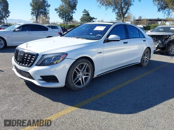 ✅ 2016 Mercedes-Benz S 550 • VIN: WDDUG8FB3GA234342 • Lot: 43793458. Wystawiony na IAAI z przebiegiem 81 499 mil. Bezpłatny archiwum sprzedaży aukcyjnych z USA i szczegółowy raport historii pojazdu na DreamBid. Zdjęcie 2.