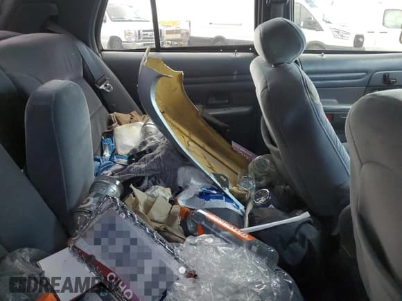 ✅ 1999 Ford Crown Victoria LX • VIN: 2FAFP74W8XX166796 • Lot: 56902525. Listed on Copart with 99,938 mi. Free auction sales archive from the USA and detailed vehicle history report at DreamBid. Image 10.