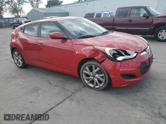 ✅ 2016 Hyundai Veloster • VIN: KMHTC6AD2GU265865 • Lot: 76416584. Wystawiony na Copart z przebiegiem 162 448 mil. Bezpłatny archiwum sprzedaży aukcyjnych z USA i szczegółowy raport historii pojazdu na DreamBid. Zdjęcie 4.