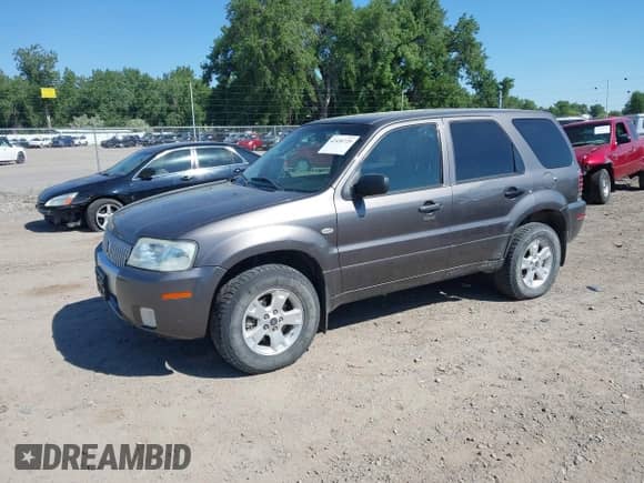 2006 Mercury Mariner Luxury с VIN 4M2CU57116KJ19454, выставлен на аукционе IAAI как лот 42436725 с пробегом 244 689 миль миль и . История ставок и продаж доступна на DreamBid. Изображение 2.