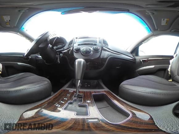 ✅ 2011 Hyundai Santa Fe Limited • VIN: 5XYZHDAG5BG002875 • Lot: 41233043. Listed on IAAI with 64,232 mi. Free auction sales archive from the USA and detailed vehicle history report at DreamBid. Image 18.