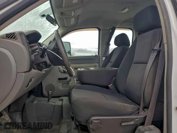 ✅ 2013 Chevrolet Silverado 2500HD Work Truck • VIN: 1GC2KVCG0DZ272333 • Лот: 94529795. Опубликован ранее на Copart с пробегом 186 361 миль. Бесплатный доступ к архиву аукционных продаж из США и подробный отчёт об истории автомобиля на DreamBid. Изображение 7.