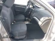 ✅ 2011 Chevrolet Aveo 1LT • VIN: KL1TD5DE8BB218206 • Lot: 41468978. Wystawiony na IAAI z przebiegiem 106 997 mil. Bezpłatny archiwum sprzedaży aukcyjnych z USA i szczegółowy raport historii pojazdu na DreamBid. Zdjęcie 5.