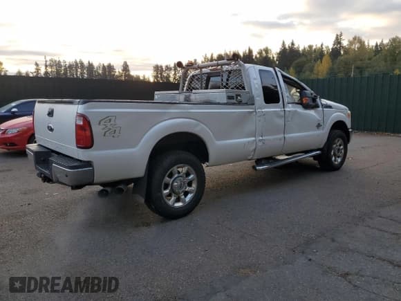 ✅ 2011 Ford F-350 XL • VIN: 1FT8X3BT8BEB48295 • Lot: 87225055. Listed on Copart with 256,686 mi. Free auction sales archive from the USA and detailed vehicle history report at DreamBid. Image 3.