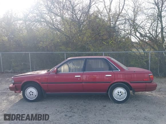 ✅ 1988 Toyota Camry LE • VIN: JT2SV22EXJ0177552 • Lot: 43776613. Wystawiony na IAAI z przebiegiem 255 546 mil. Bezpłatny archiwum sprzedaży aukcyjnych z USA i szczegółowy raport historii pojazdu na DreamBid. Zdjęcie 14.