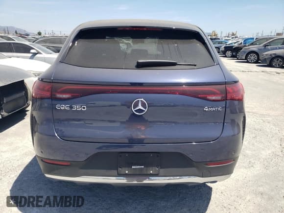 ✅ 2023 Mercedes-Benz EQE 350 • VIN: 4JGGM1CB5PA027166 • Lot: 64284175. Wystawiony na Copart z przebiegiem 8 231 mil. Bezpłatny archiwum sprzedaży aukcyjnych z USA i szczegółowy raport historii pojazdu na DreamBid. Zdjęcie 6.